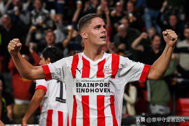  埃因霍温训练开放日，冲刺阶段更衣室发声引观众欢呼，意甲在即，团队化学反应显著-开云真人平台