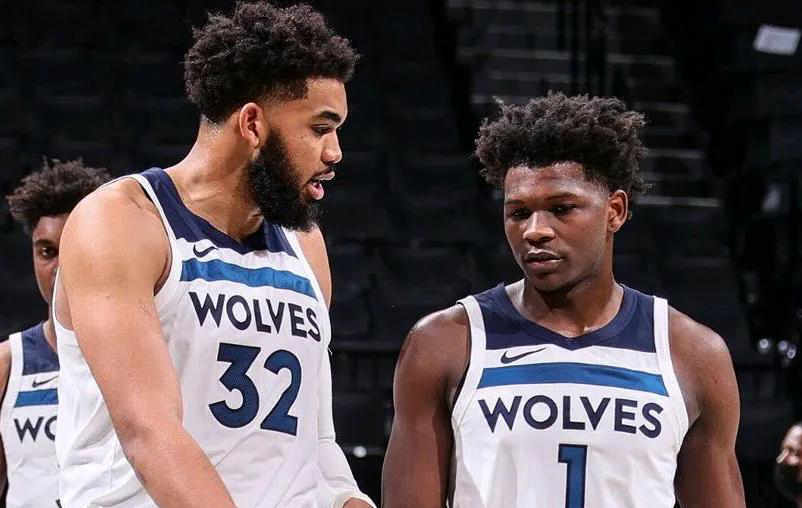 关于关键时刻圣安东尼奥马刺内部沟通：CBA常规赛节点到来，引发热议，纪律约束更严格的信息-开云娱乐app